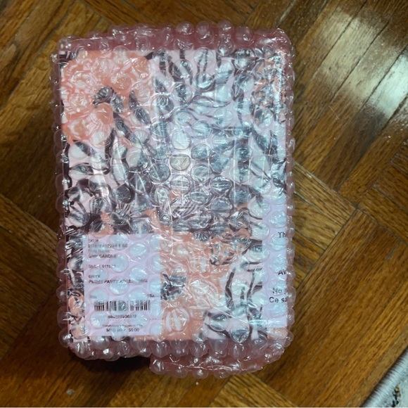 NWT/NIP Lilly Pulitzer Onyx Peony Party candle scented 8oz glass style: 011922 - Picture 8 of 10